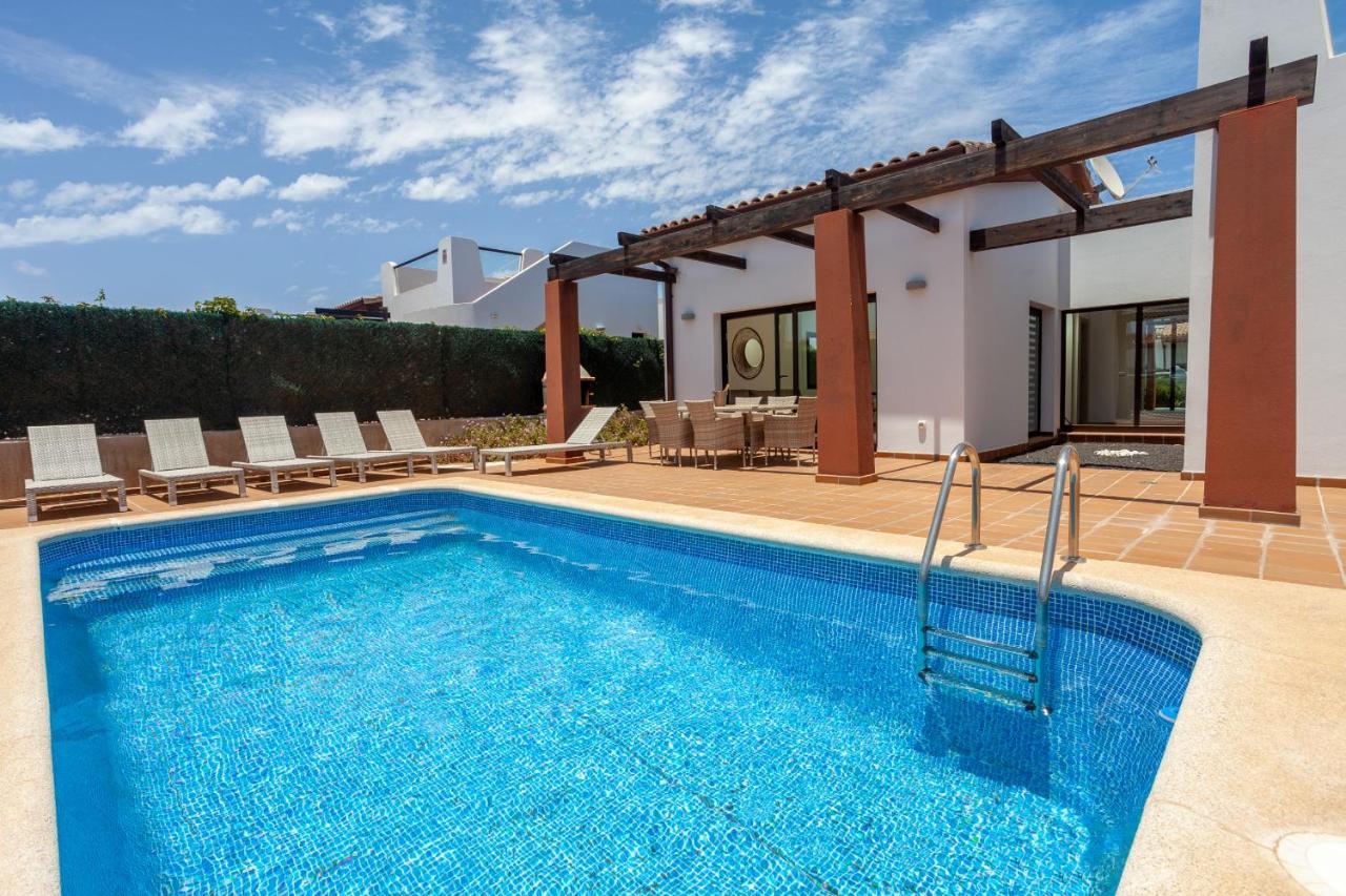 Villa Zafiro 13 Golf Private Pool Caleta De Fuste By Holidays Home Luaran gambar