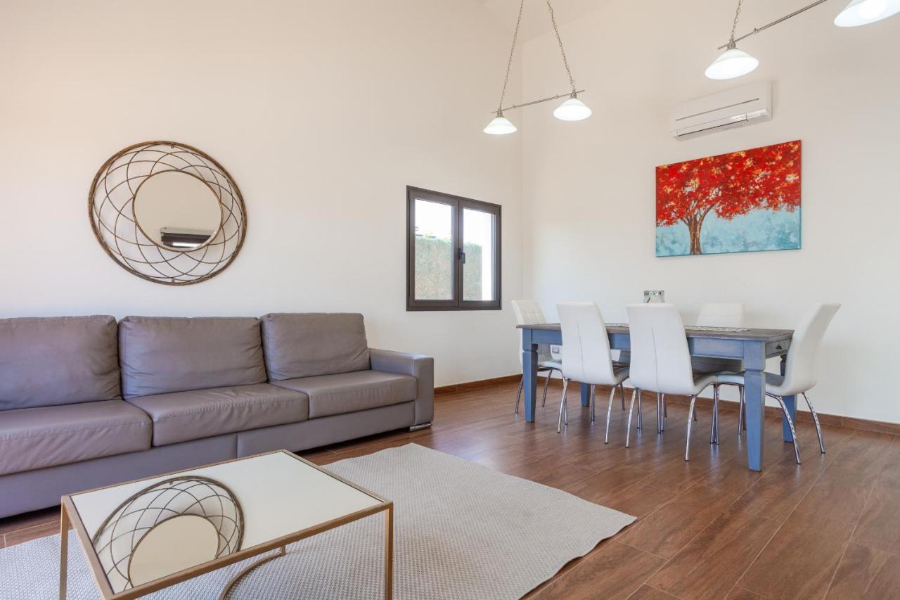 Villa Zafiro 13 Golf Private Pool Caleta De Fuste By Holidays Home Luaran gambar